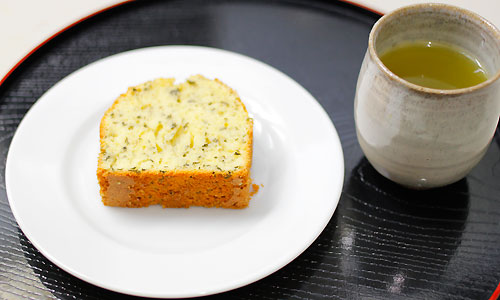 和洋どちらにも合うお茶パウンドケーキ