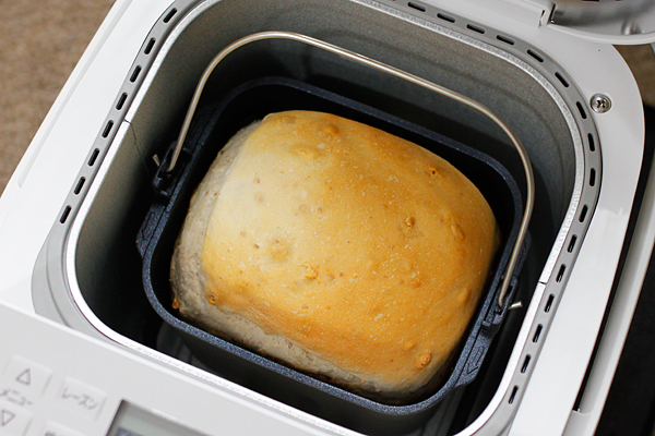 ホームベーカリーのパン焼き上がり